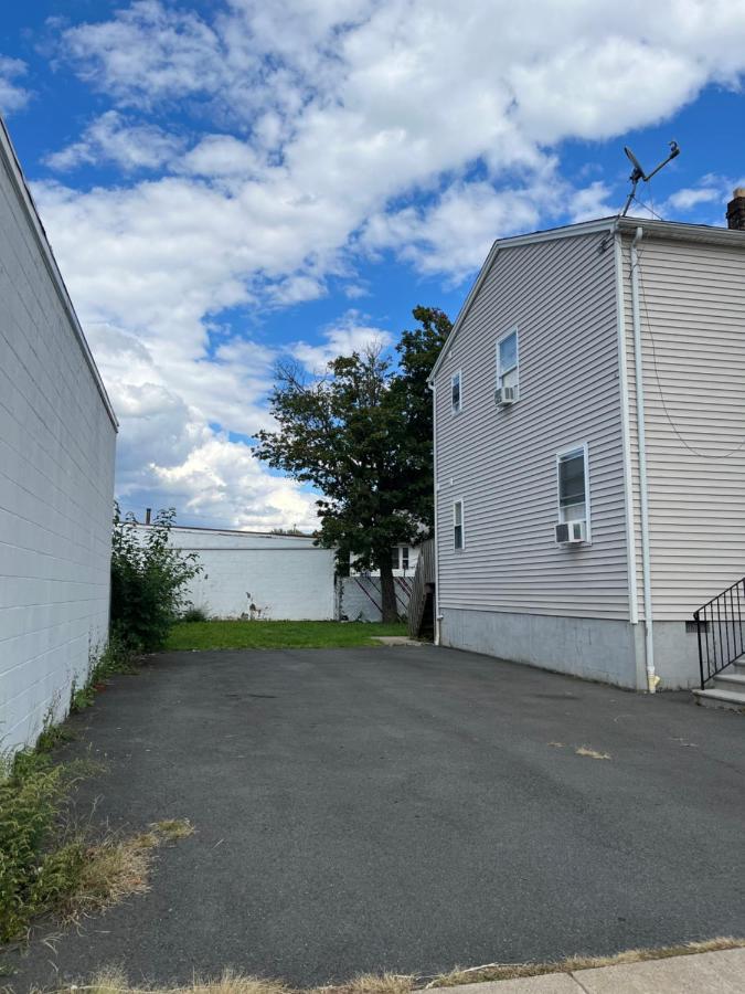 Lovely Three Bedroom Apartment Near Jersey City And Newyork Linden Exterior foto